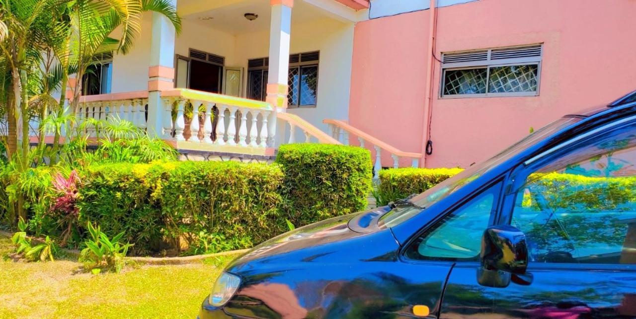 La Feve Beach Bed And Breakfast Entebbe Eksteriør billede