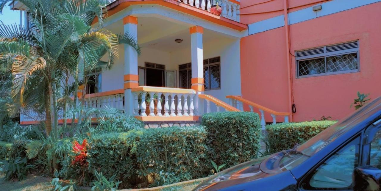 La Feve Beach Bed And Breakfast Entebbe Eksteriør billede