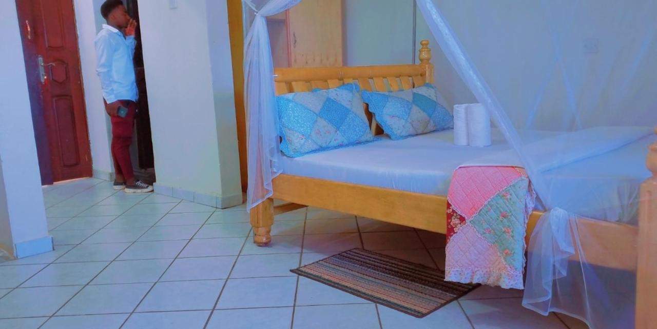 La Feve Beach Bed And Breakfast Entebbe Eksteriør billede